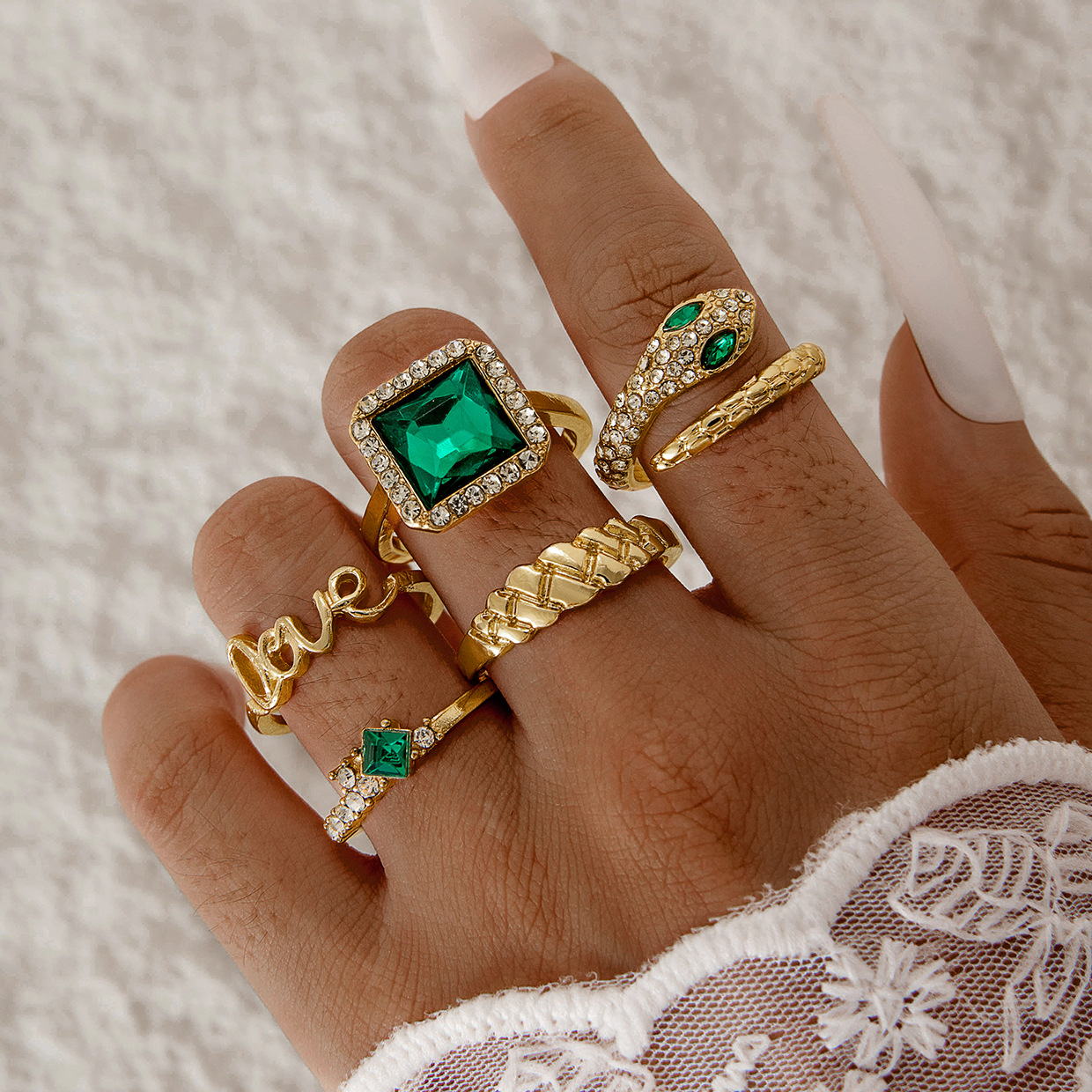 欧美跨境复古金属仿祖母绿镶钻戒指套装设计感爱心蛇形戒指套装女详情12