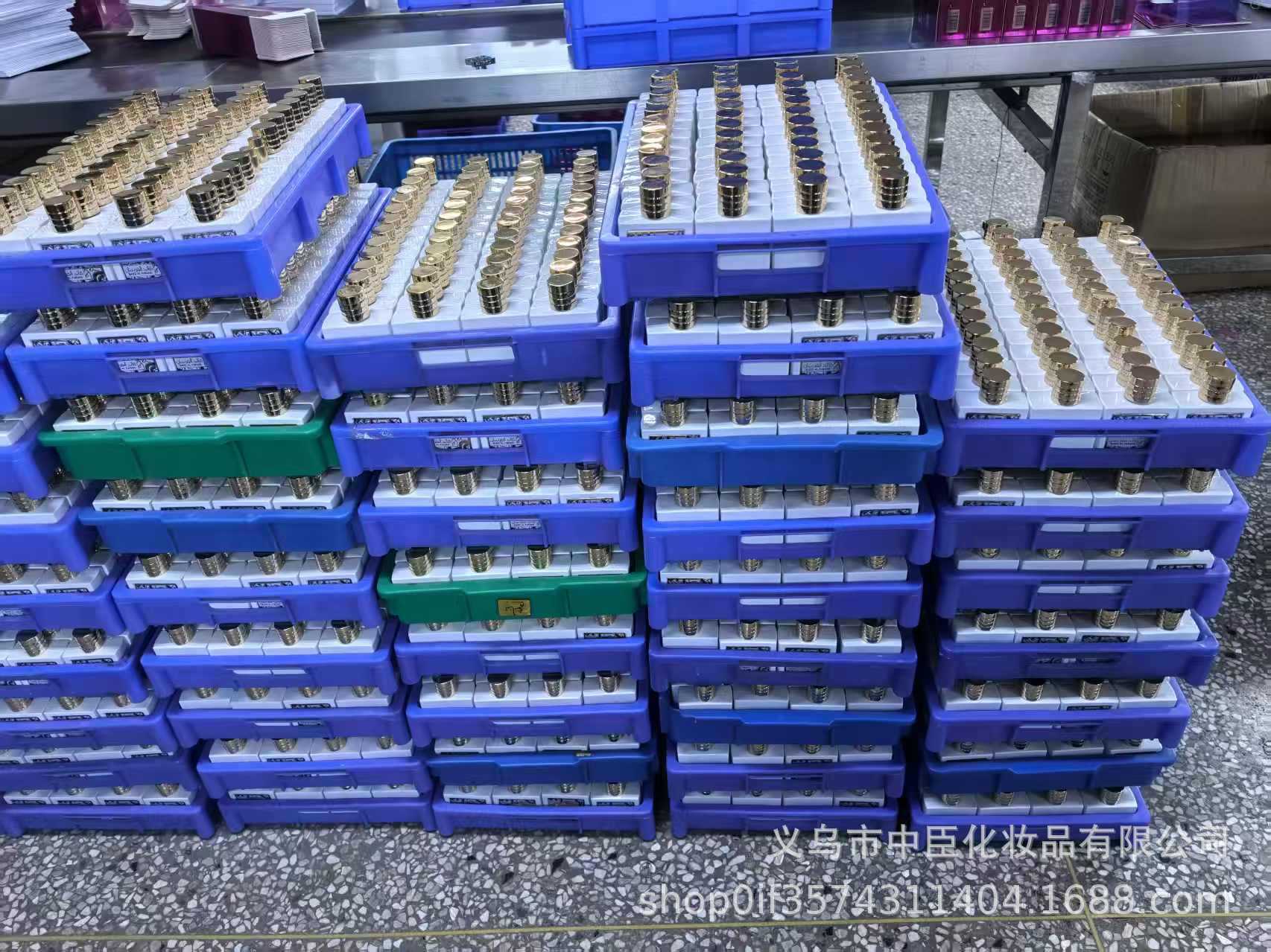 LOCASTE黑色香水盒装套装24支35ml淡香精喷雾配小黑管绿鳄鱼标详情11