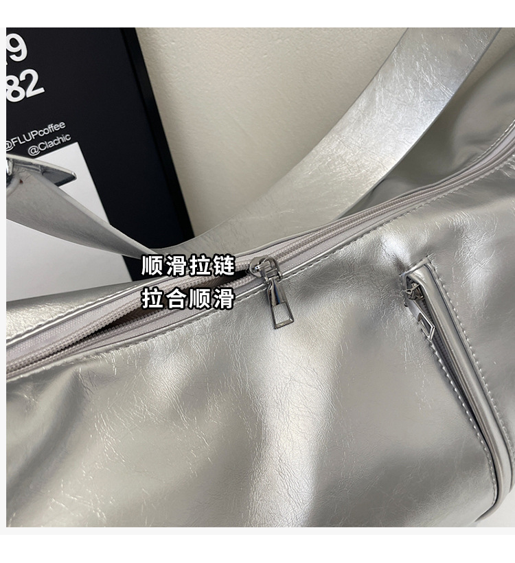 大容量腋下包女2025新款春夏季休闲百搭单肩斜挎包流行通勤饺子包详情3