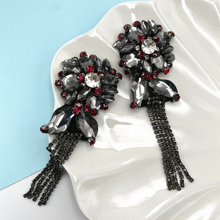 Customized rhinestone shoulder badges, hand-nailed beaded corsages, DIY claw chain pendants, clothing accessories and accessories, heavy industry pocket fabric stickers pic 7