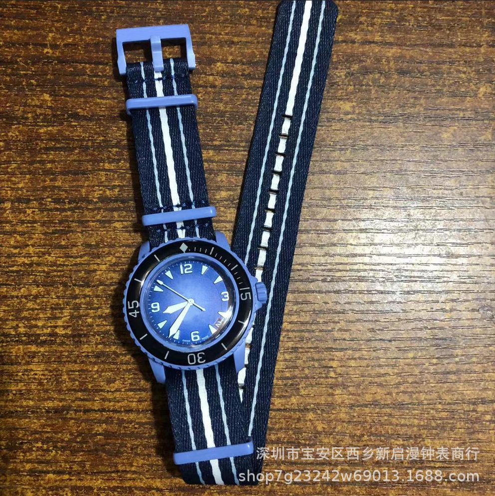跨境爆款男女情侣五大洋石英联名款外贸热销海洋系列透底转盘手表详情11