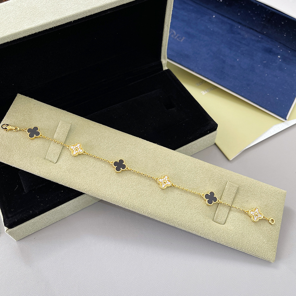 v金高版本厚镀18k金迷你五花六花四叶草手链不掉色高级感红玛瑙详情21