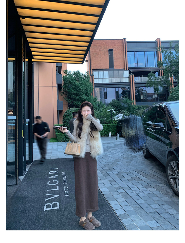 Warm and cozy plush slippers for women, winter home cotton slippers, warm and comfortable, anti-slip thick-soled plush slippers for women pic 29