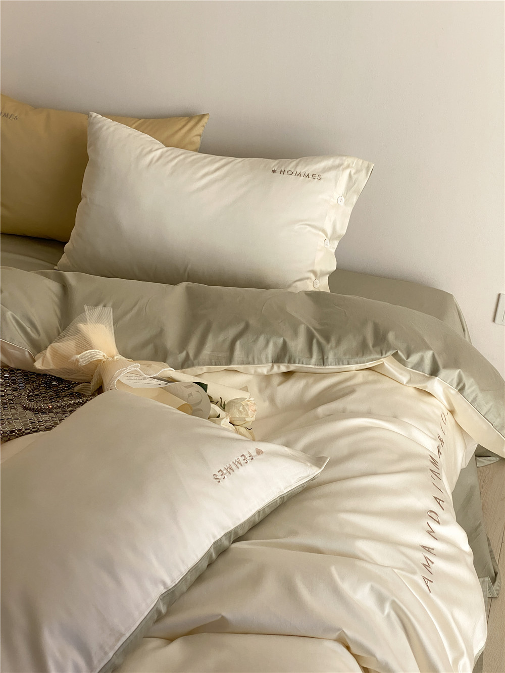 Simple, light luxury and fashionable solid-color long-staple cotton four-piece set, pure cotton letter-embroidered duvet cover, double bedding pic 37