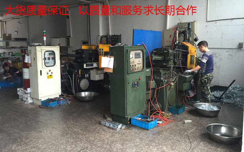 时尚精致锆石挂件 DIY发饰鞋服配件 厂家直销批发 饰品配件 个性潮流装饰品 独特设计风格详情8