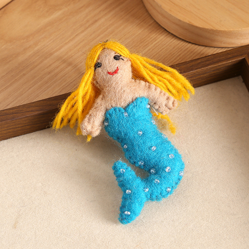 手工羊毛毡挂件美人鱼包挂可爱包包挂件毛绒公仔玩偶书包挂饰批发详情10