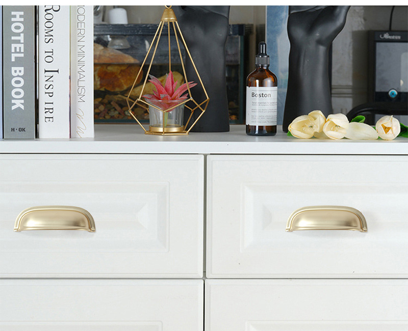 Wholesale of shell handles, American-style antique cabinet drawers, semi-circular handles, European light luxury copper brushed bright chrome handles pic 4