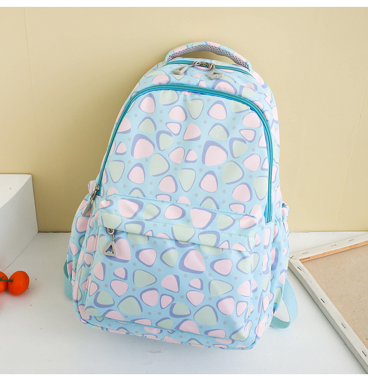 Wholesale of lightweight schoolbags for girls in primary and secondary schools, large-capacity bags for students in grades 3 to 6 on campus, and backpacks for girls pic 10