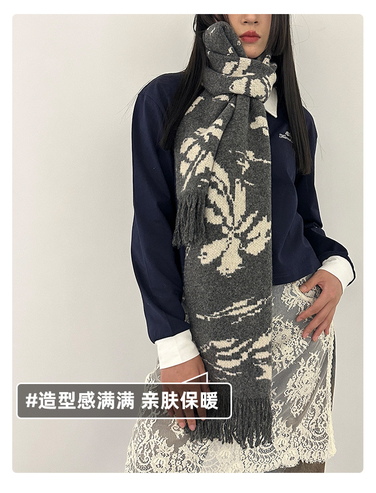 New Chinese-style wool tassel scarf for women 2024 autumn and winter, versatile, elegant and high-end shawl, thickened warm scarf pic 2