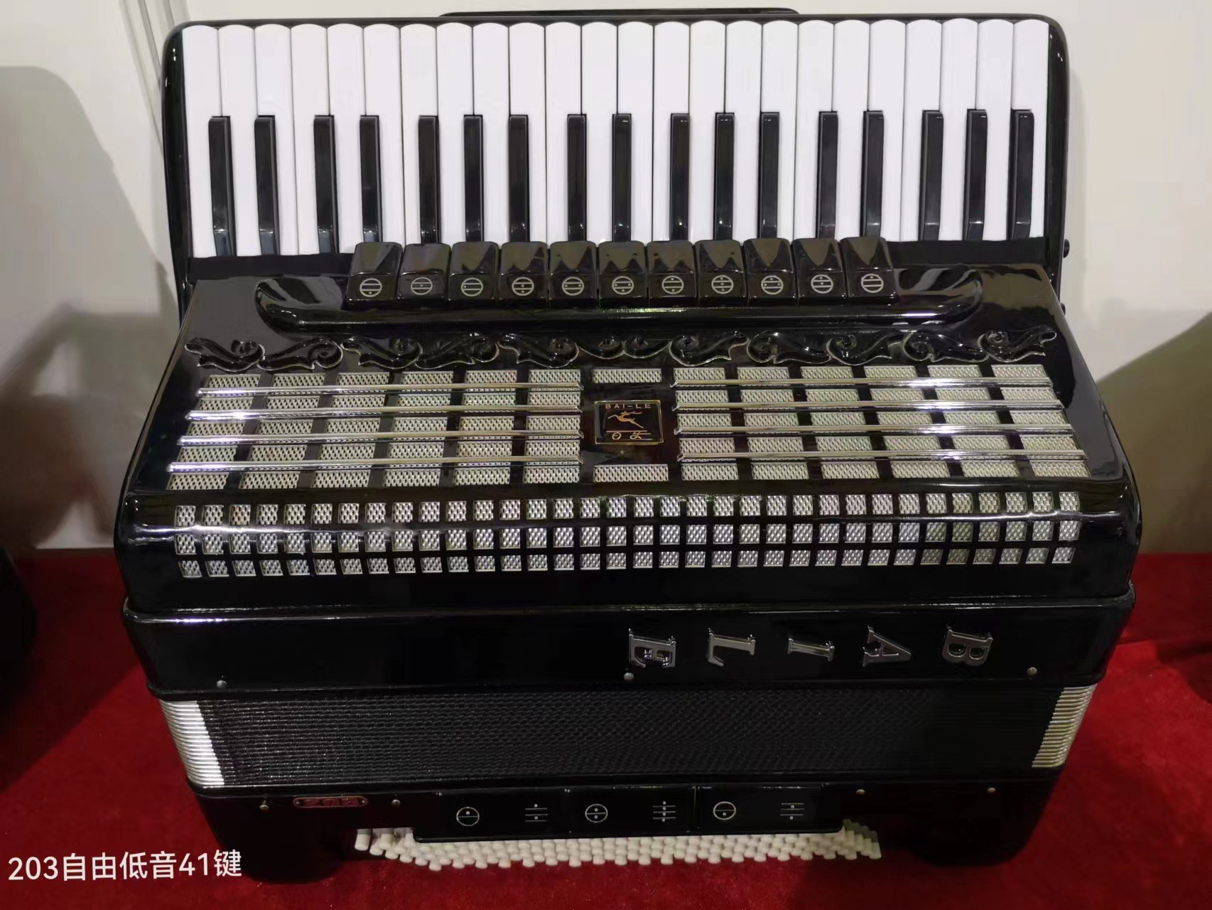 正品百乐手风琴120BS 901演奏琴 903回声41键203 45键205自由低音详情6