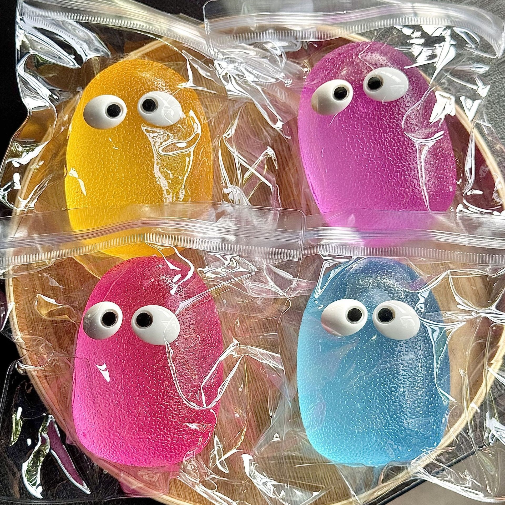 Big-eyed sausage-mouth stress-relieving toy, funny maltose creative stress-relieving pinch fun soft cartoon fun toy pic 6