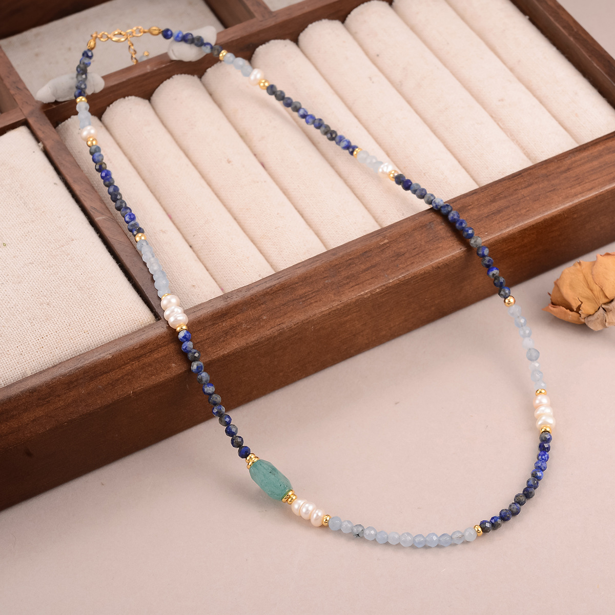 Simple and fresh heart-shaped geometric necklace, summer versatile beaded dopamine necklace, fashionable new collarbone chain for women pic 32