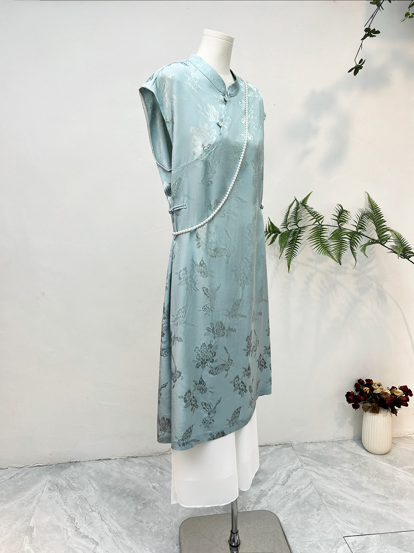 New Chinese-style improved cheongsam dress for summer 2025, a new traditional Chinese jacquard dress, elegant and noble mid-length dress for women pic 5