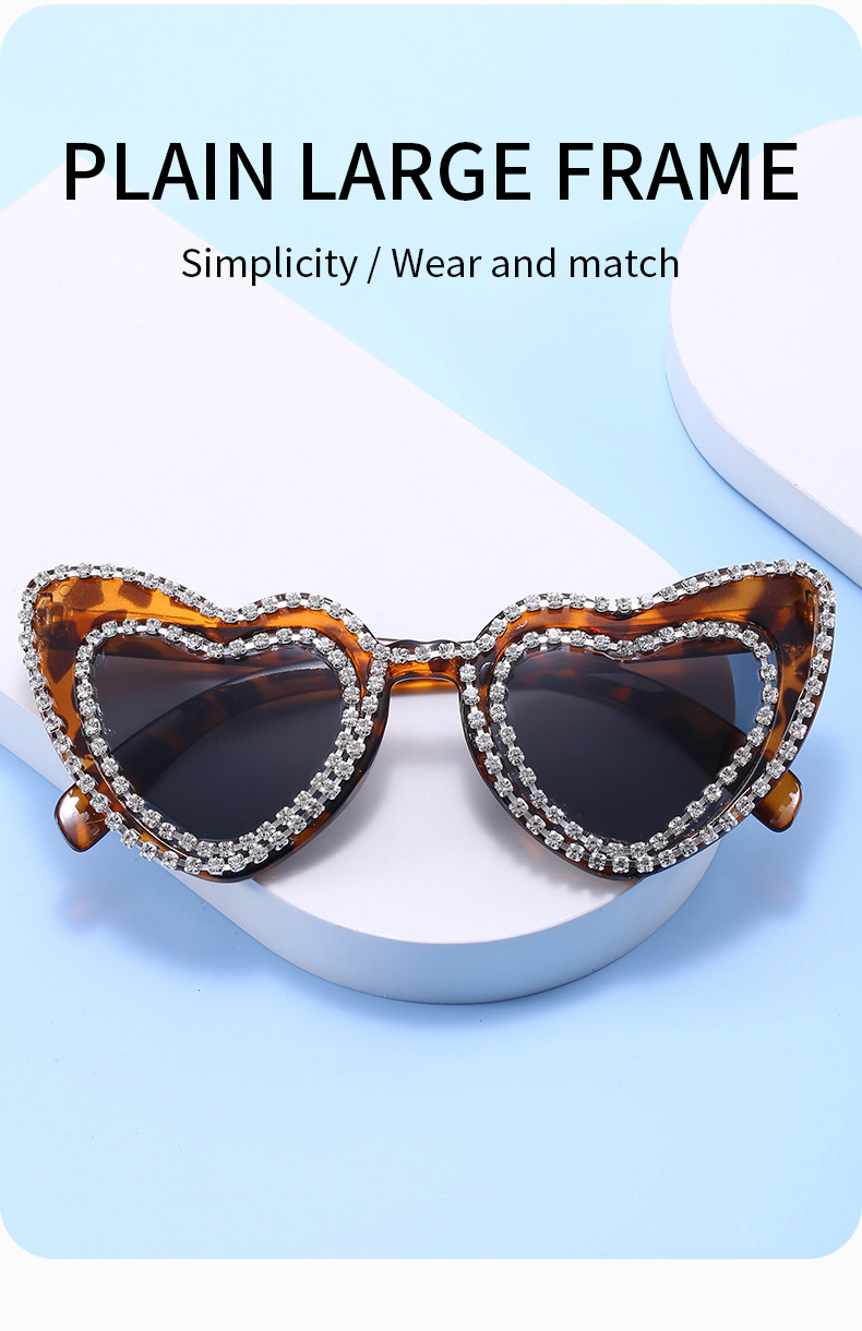 2024新款欧美爱心镶钻太阳镜桃心可爱素颜街拍墨镜跨境潮眼镜批发详情6