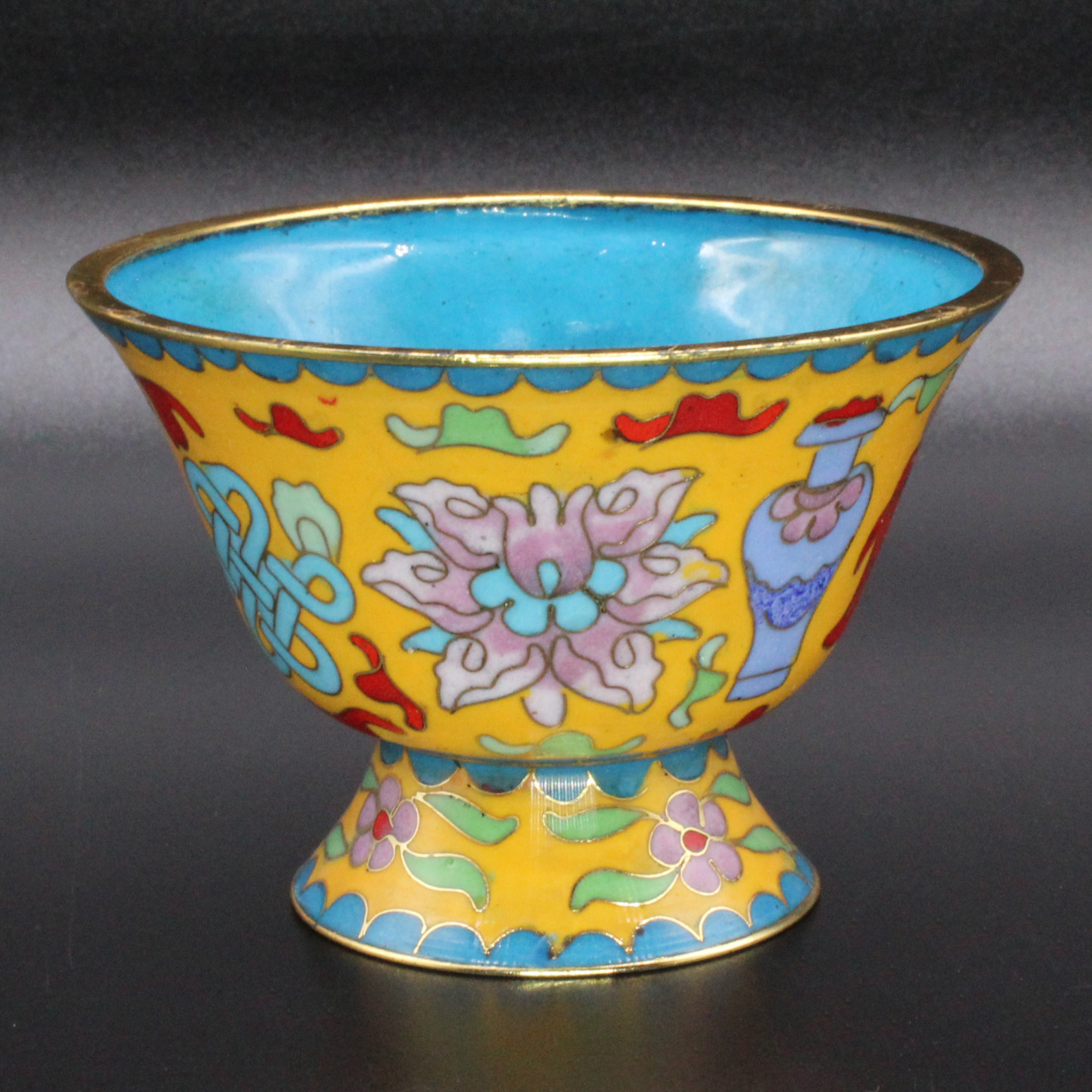 The cloisonne eight-treasure bowl is a traditional copper body, cloisonne enamel, polished, high-legged, eight-auspicious offering bowl and water bowl pic 9