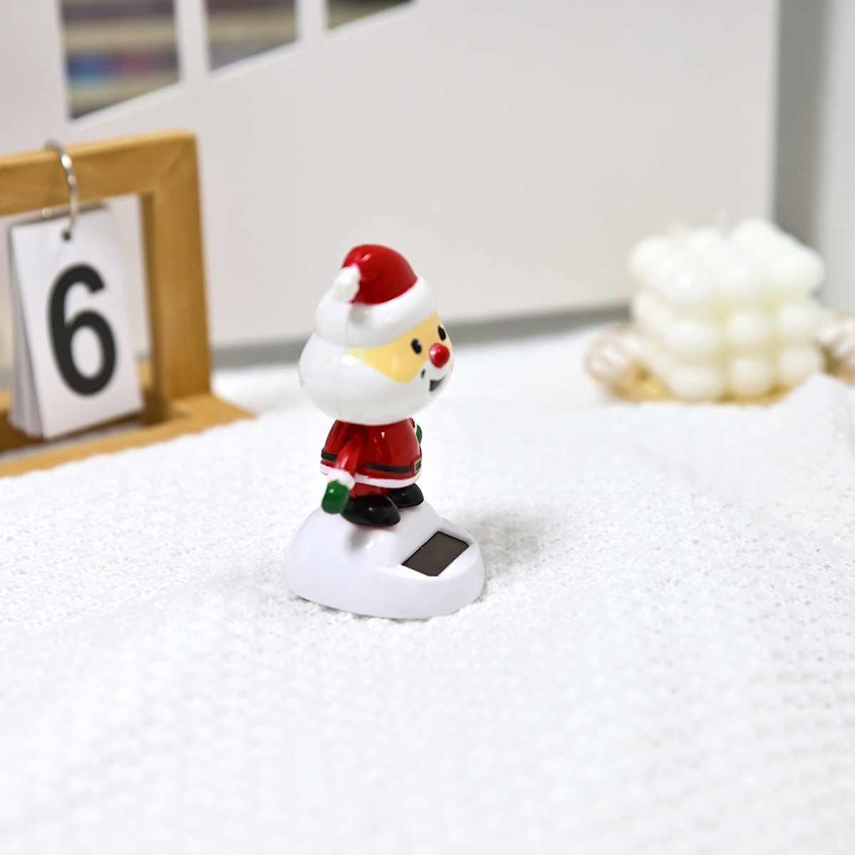 工厂直销太阳能汽车内饰摆件圣诞节日礼品呆萌圣诞老人饰品可批发详情9
