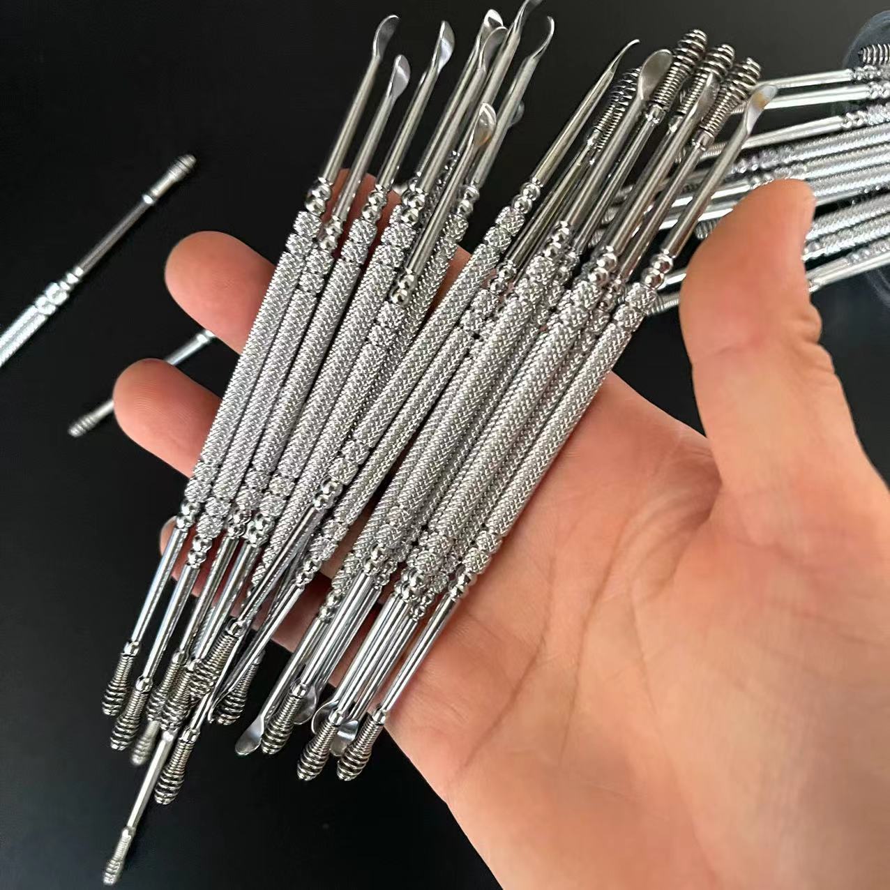 【 Zone 1-4 】308 Silver Ear scoops 100/ bucket 4000/ box New silver ear pickles, spiral ear scoops, spring ear scoops, double-head dual-purpose ear picking, 2 yuan supply pic 4
