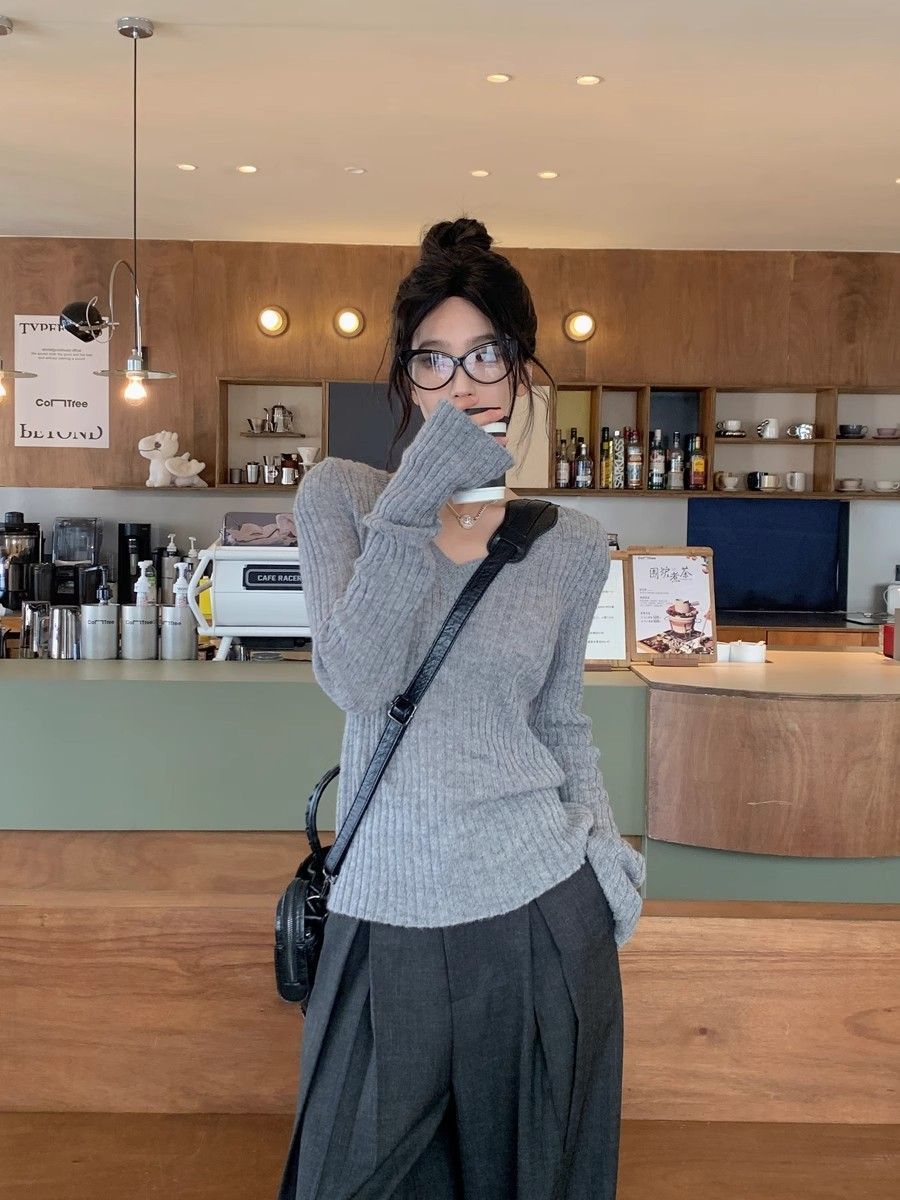 美式复古v领灰色毛衣女秋冬2024新款内搭修身显瘦针织打底衫上衣详情6