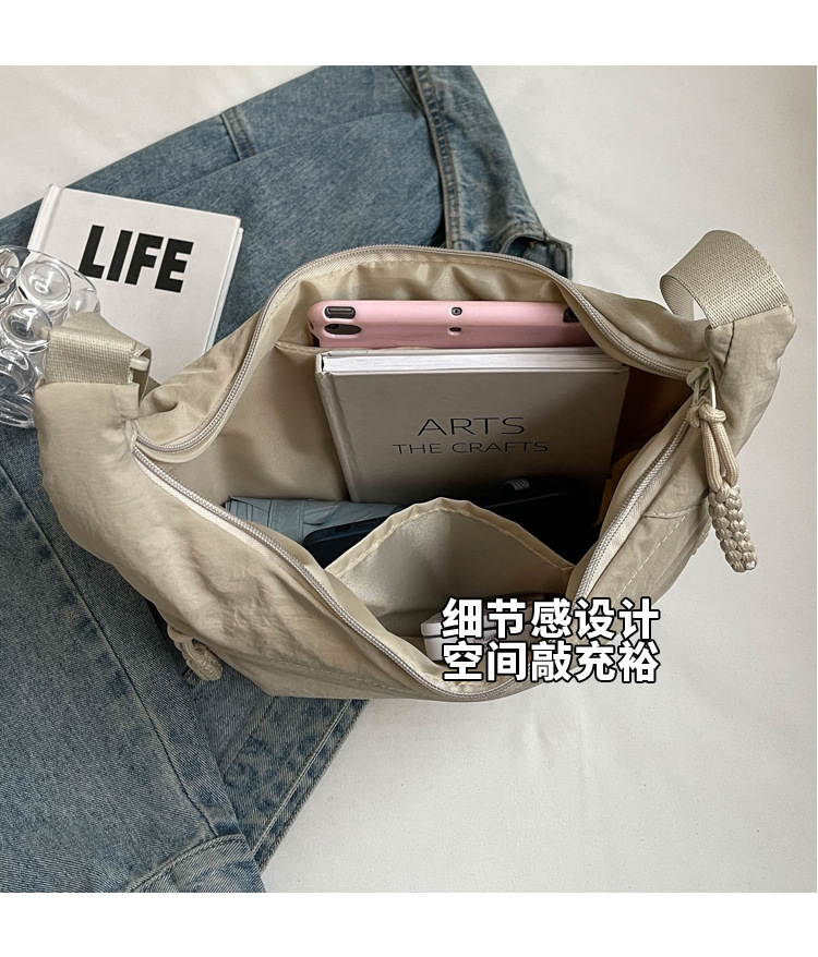 时尚布包女学生上课挎包尼龙布斜挎包大容量单肩包日系出游饺子包详情7