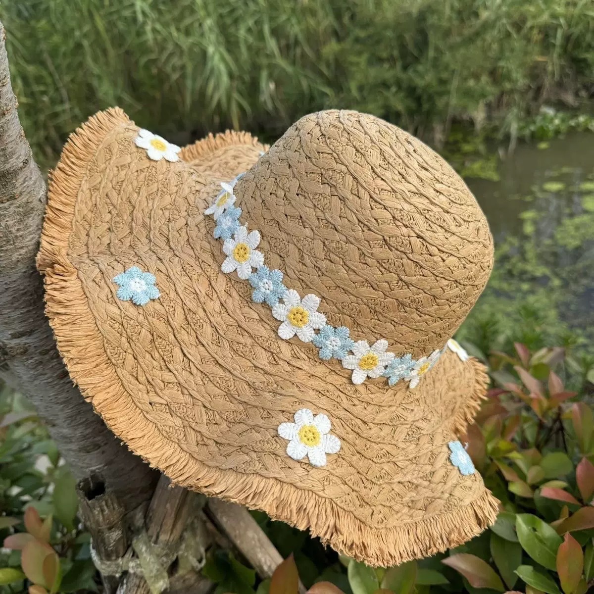 Summer seaside beach vacation style photo shoot, flower-filled brim straw hat, versatile and simple sun protection hat, trendy handicrafts, folk handicrafts, straw weaving pic 8