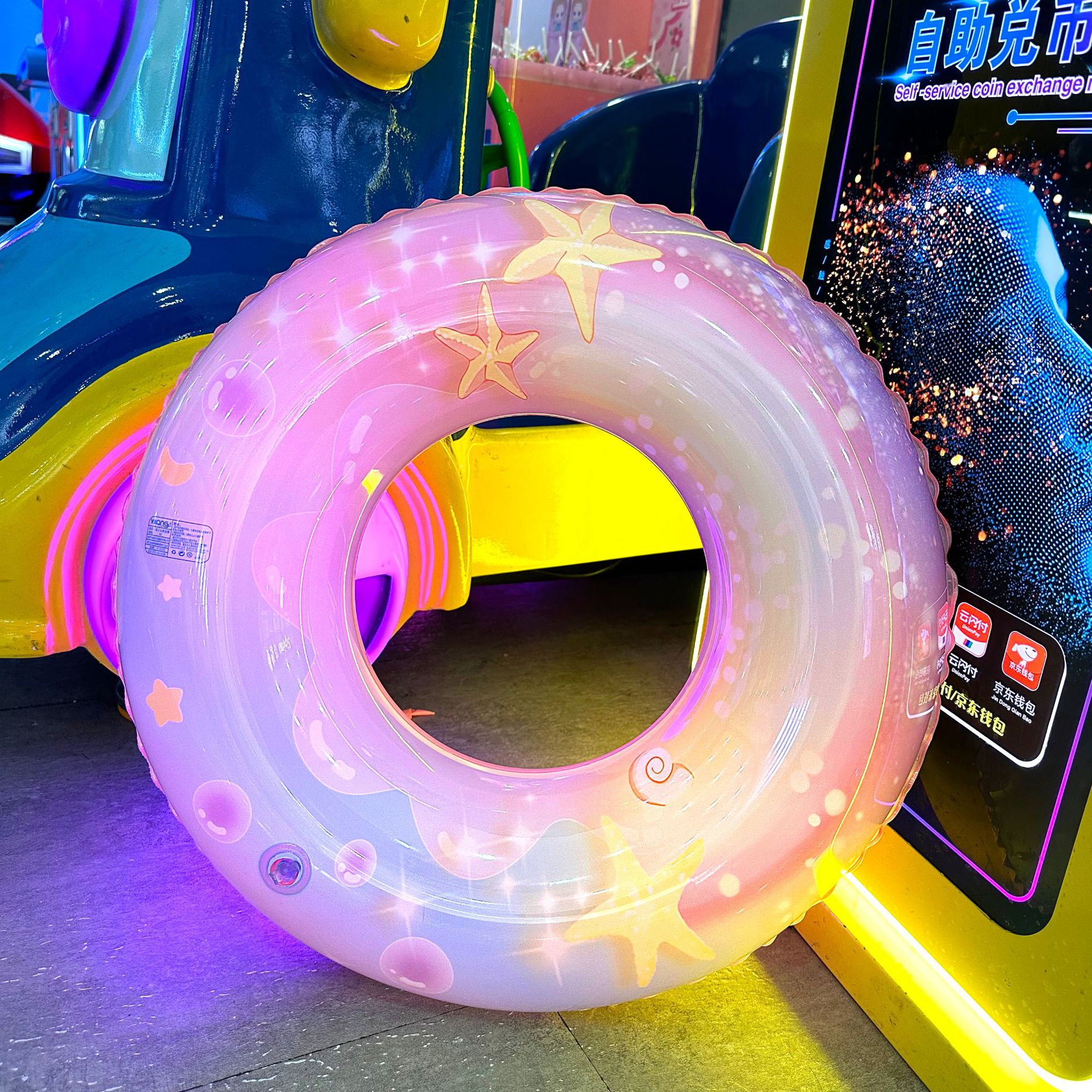 成人游泳圈批发女水上户外充气浮圈加厚带把手救生圈儿童游泳圈详情3