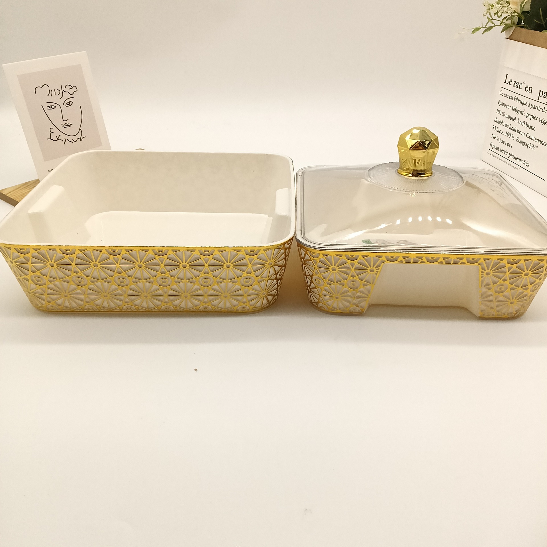 New carved fruit plate, plastic dried fruit plate, cross-border wholesale, square transparent fruit plate with golden lid pic 2