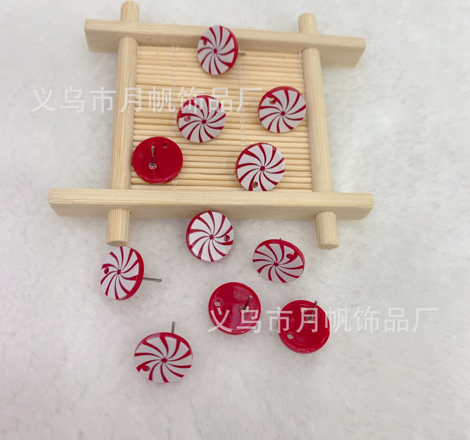 欧美跨境圣诞节红色糖果亚克力带吊坠耳钉配件圣诞派对装饰圣诞节详情1