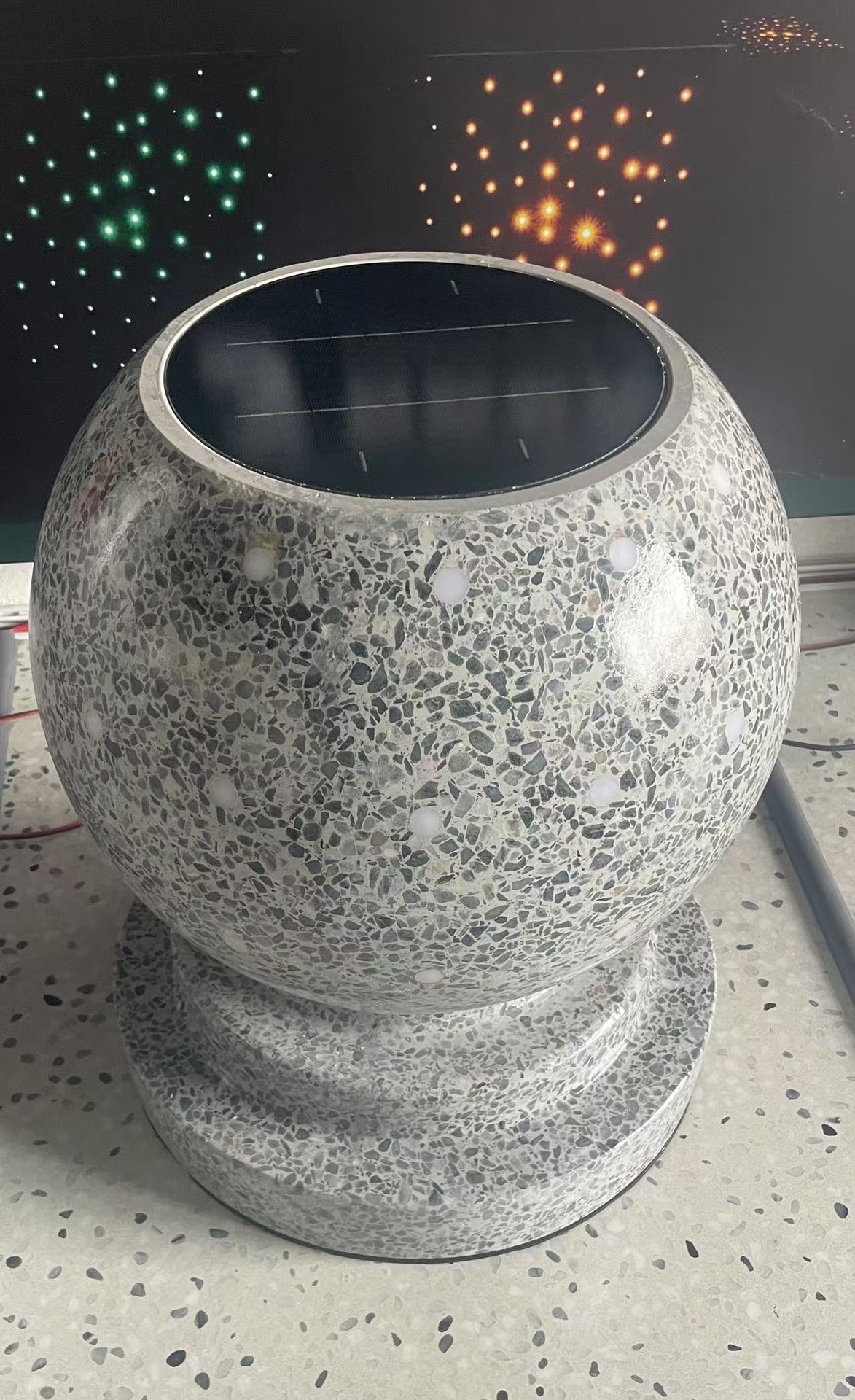 Solar energy luminous stone ball commercial Plaza Luminous vehicle barrier stone ball roadblock anti-collision mobile phone charging smart stone pier pic 2