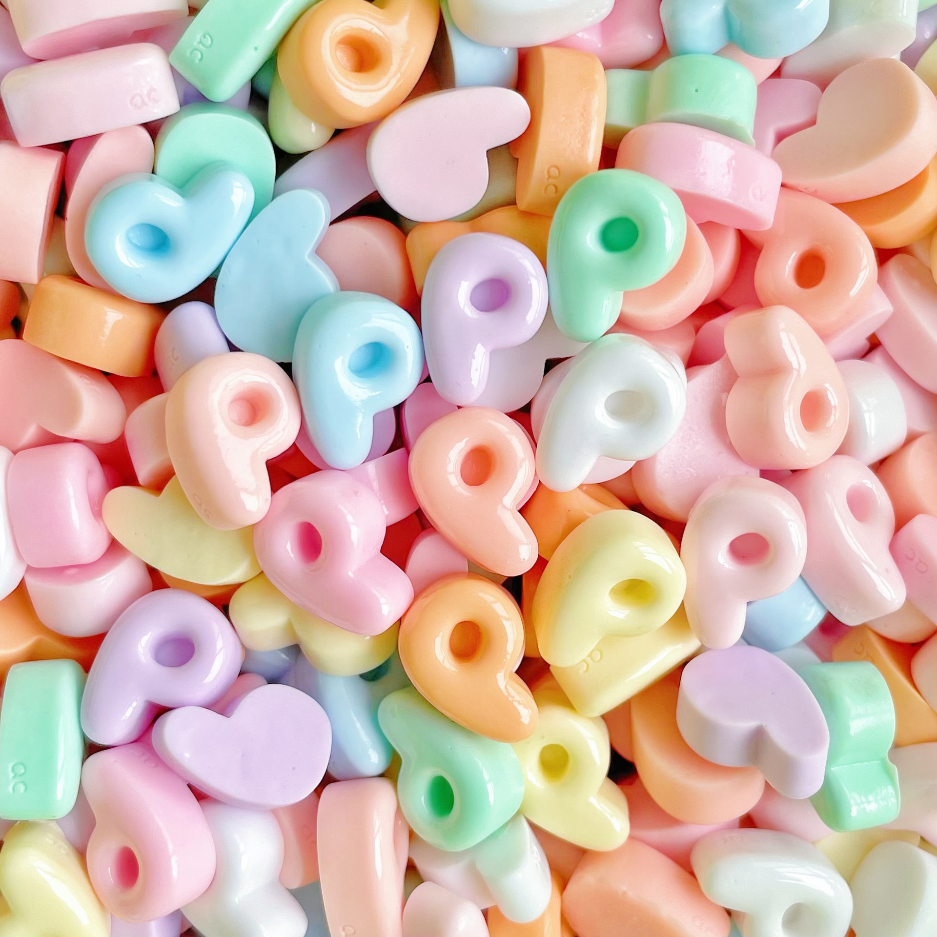 Mini small resin accessories with 26 English letters, letter cream glue hair clips, phone cases and accessory materials pic 20