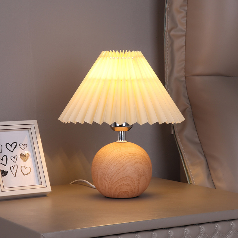 Pleated table lamp, ins Nordic ceramic bedside lamp, warm, romantic, simple, ins style, girlish, high-end and retro pic 13