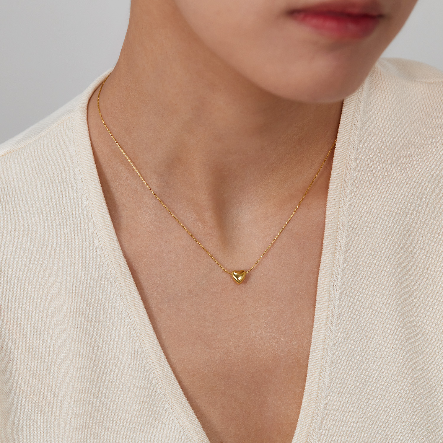 ins时尚气质通勤风项链不锈钢小众简约百搭镀金色爱心锁骨链批发详情7