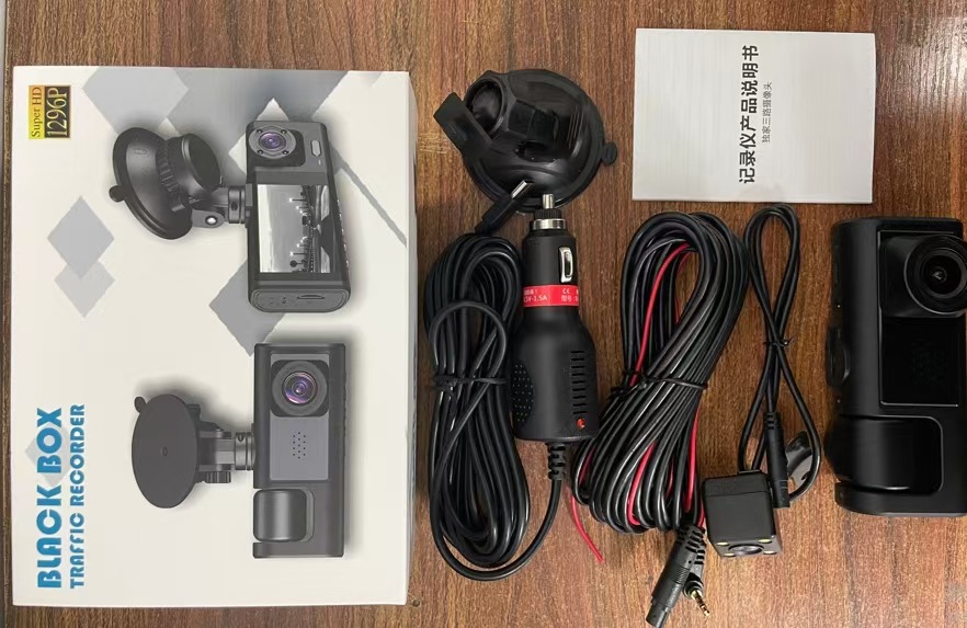 2寸屏C309WiFi行车记录仪高清手机互联三镜头停车监控带夜视车载D详情12