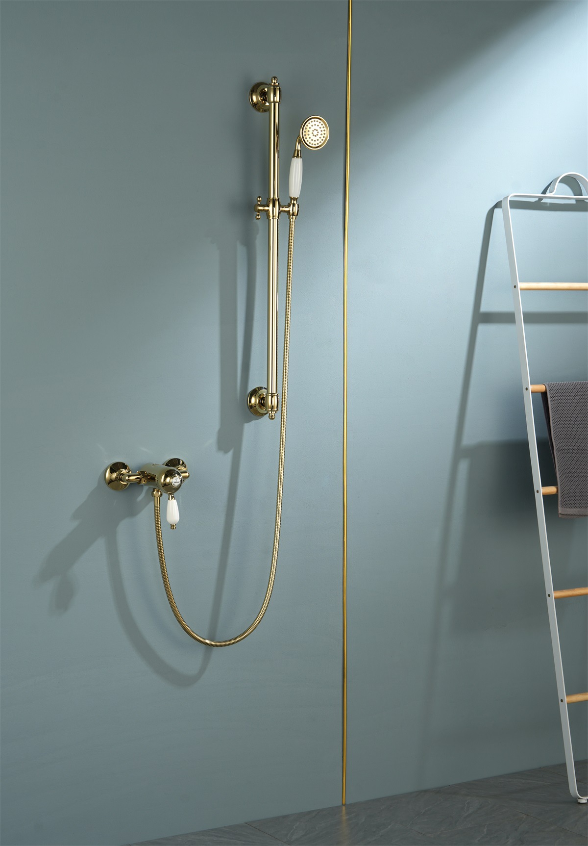 欧式全铜冷热花洒金色淋浴花洒挂墙式龙头卫生间升降增压混水阀详情4