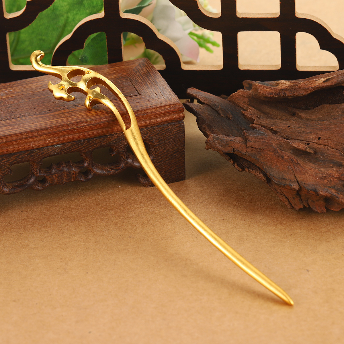 New ancient-style hair accessories, new hair forks, high-end Hanfu accessories, high-end ornaments, hollowed-out dragon geometric auspicious cloud hairpins wholesale pic 39