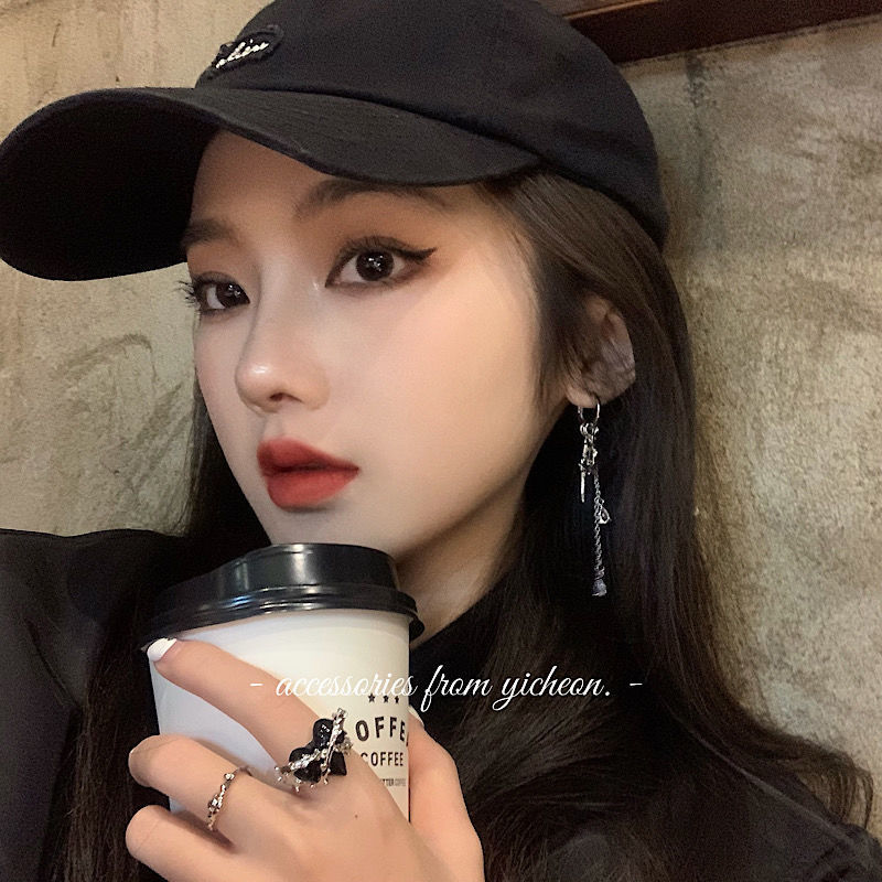 十字架吊坠耳环女不对称设计锆石流苏金属银针圆环耳扣个性耳饰详情2