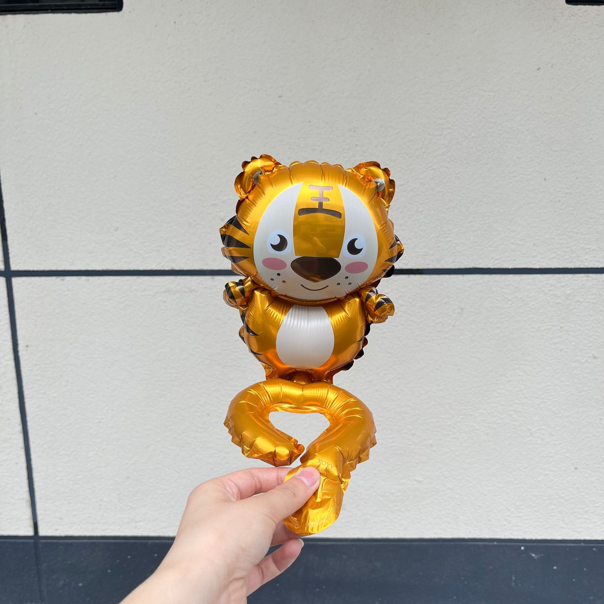 Dibujos animados animales muñeca globo niños pulsera llevar en la mano globo de tierra empuje micro comerciante barre el código pequeño regalo drenaje pic 11