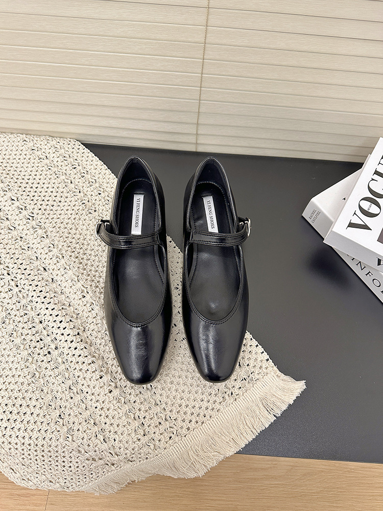 法式内增高女孩2025春秋新款一字扣带V口玛丽珍平底单鞋女芭蕾鞋详情6