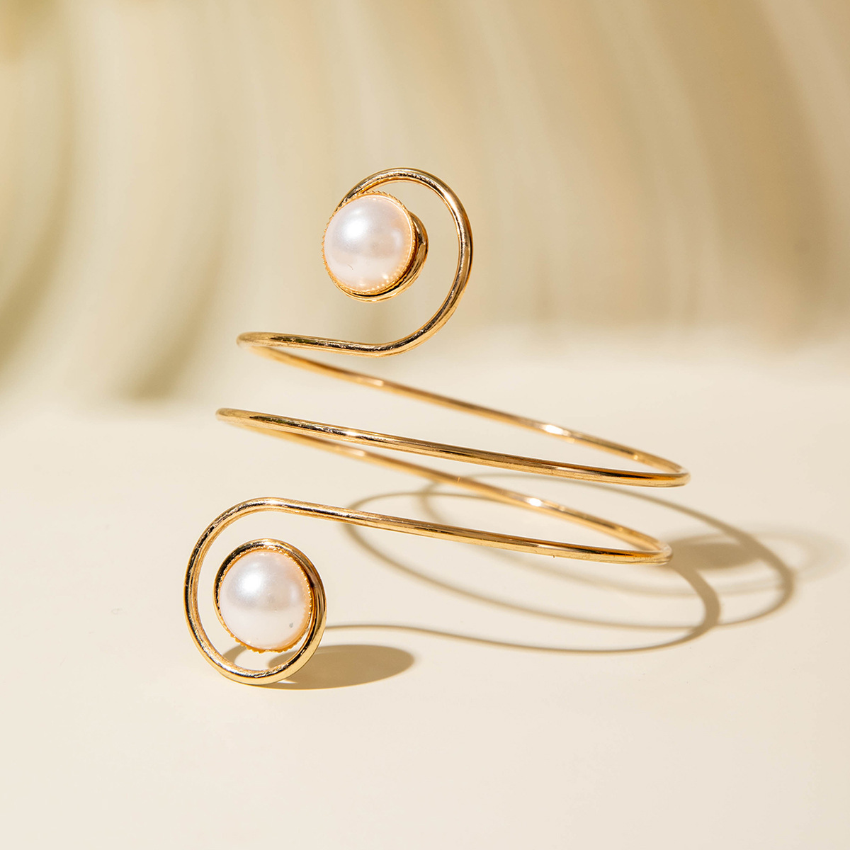 亚马逊跨境个性冷淡风海星手臂镯线条计感蝴蝶环形开口臂镯女详情109