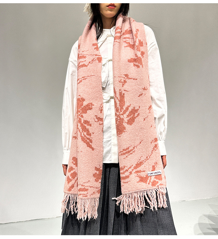 New Chinese-style wool tassel scarf for women 2024 autumn and winter, versatile, elegant and high-end shawl, thickened warm scarf pic 13