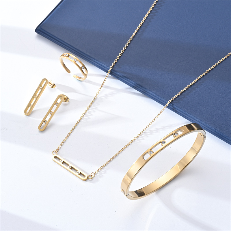 跨境外贸不锈钢饰品套装小众手链戒指耳钉项链首饰四件套详情1