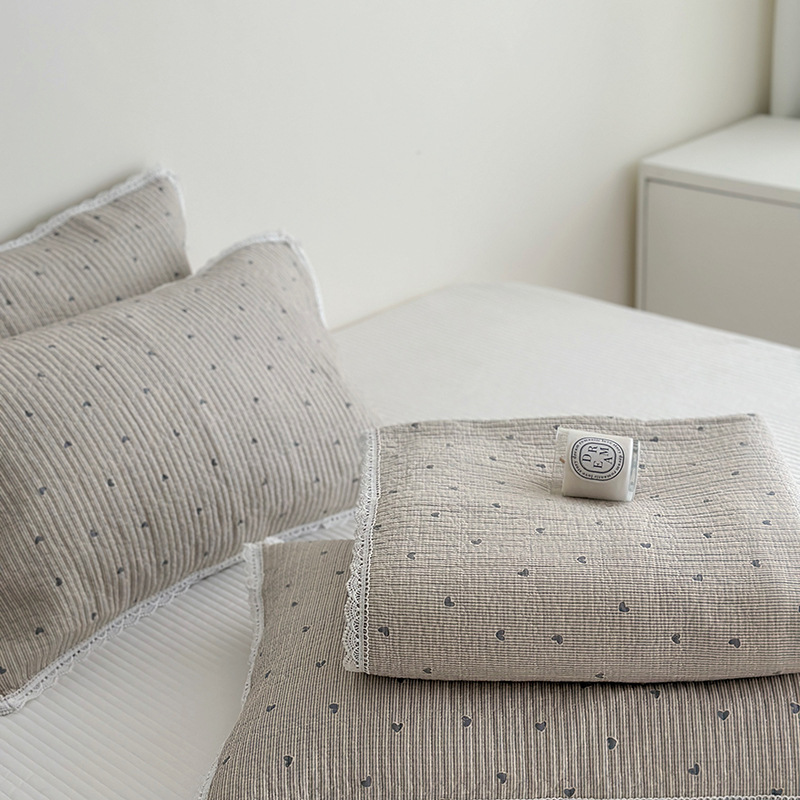 Lisa series, a three-piece set of all-cotton high-temperature sand-washed cotton bed cover, is skin-friendly, breathable and suitable for all seasons pic 11
