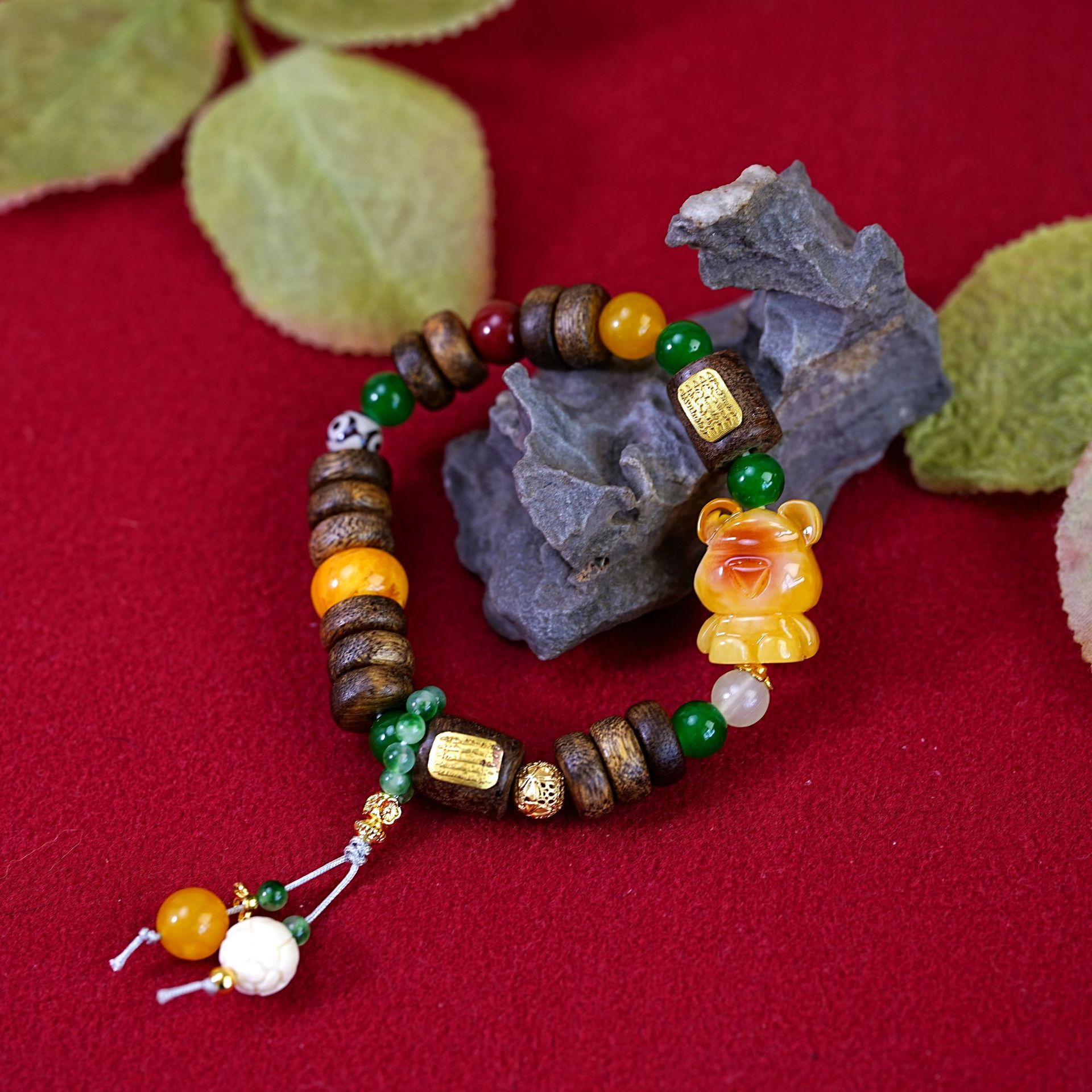 New Chinese-style beads and agarwood bracelet, cute bear Bodhi pendant, cultural and artistic bracelet, beaded accessories pic 4