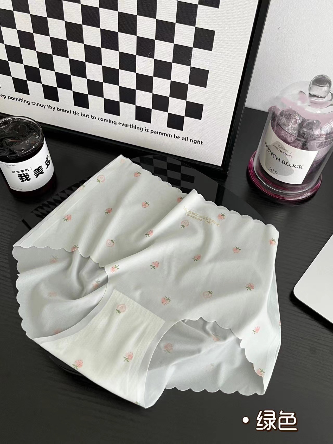 外贸出口欧美非洲超薄冰丝甜美印花裸感面膜裤无痕棉透气底档速干中腰少女三角内裤详情23