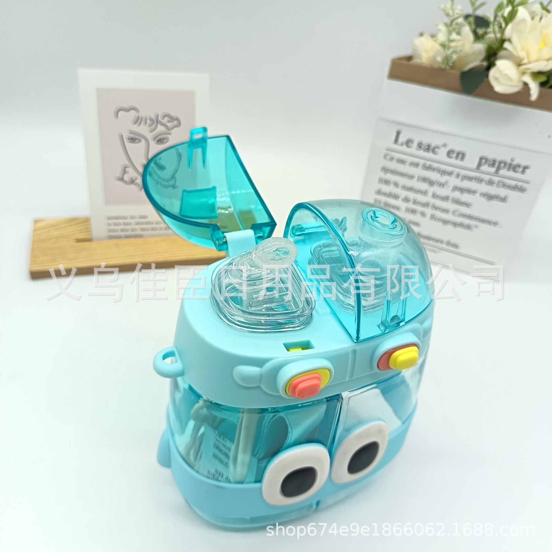 New cross-border large-eyed cute plastic portable cup, adorable double-drinking cup, high appearance level straw cup, student portable water cup pic 5