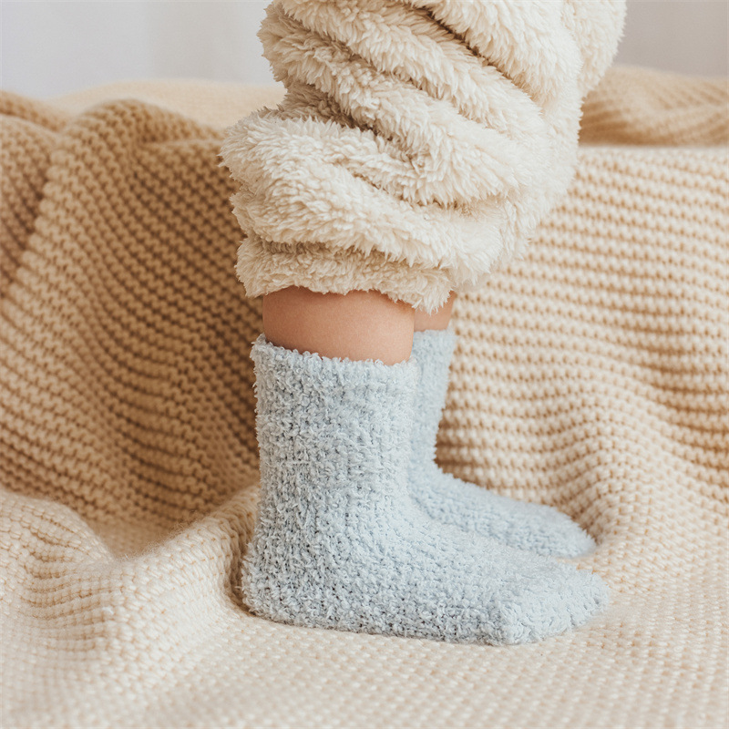 冬季珊瑚绒地板袜儿童袜子加厚保暖脚底点胶防滑中筒童袜宝宝袜子详情3