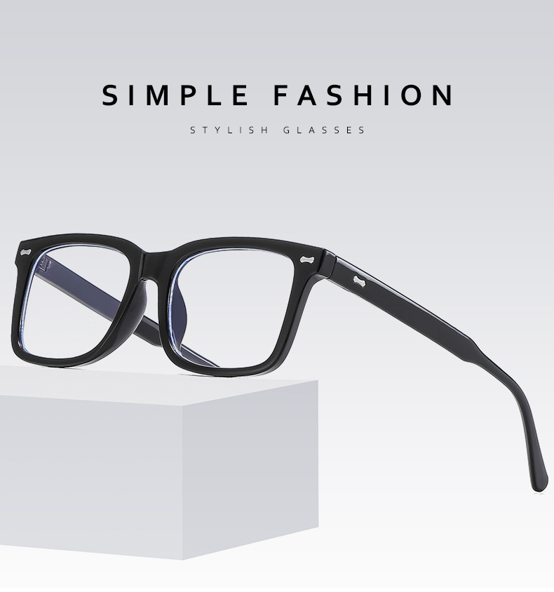 The 2025 new square optical glasses are casual, fashionable and trendy. They are flat light glasses suitable for both men and women for study and work pic 3