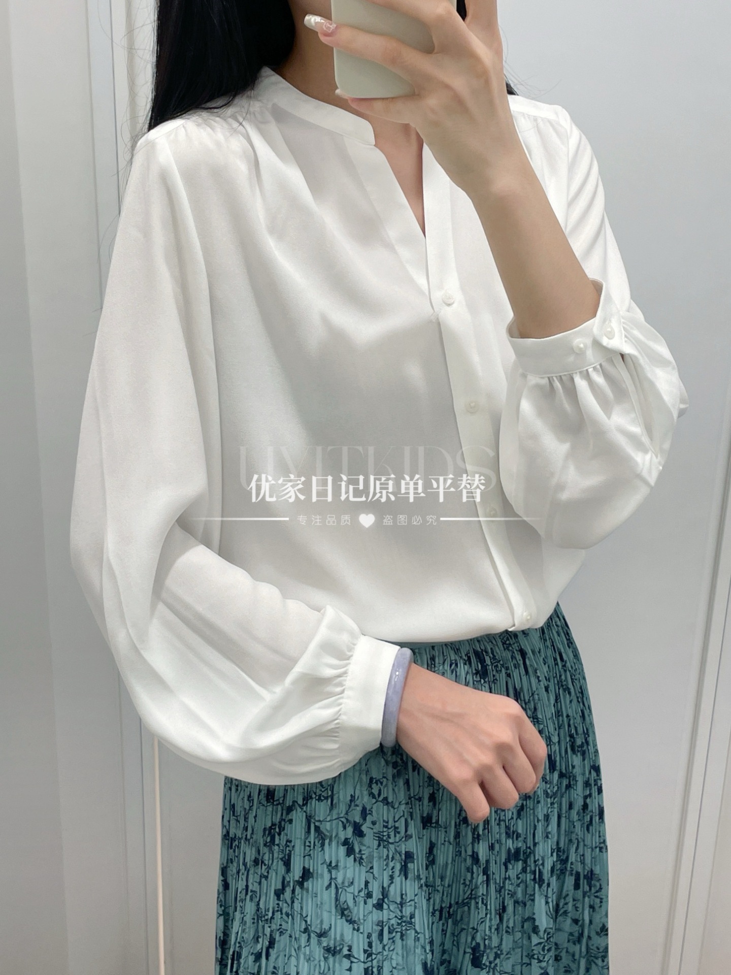 2024秋季新款女装半开领V领打褶衬衫薄款纯色百搭长袖空调衫469437详情4