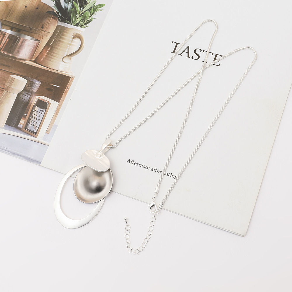 欧美新款女士长款毛衣项链撞色金属环形几何吊坠夸张个性小众项链详情9