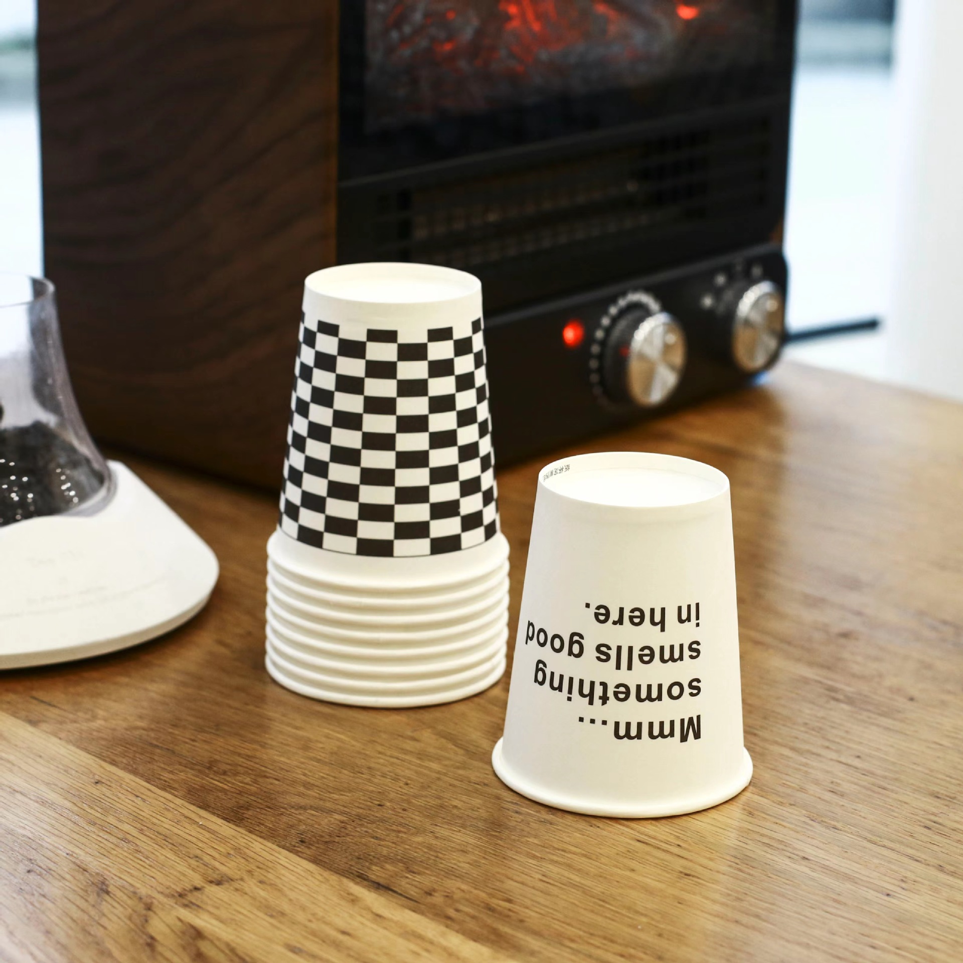 Ins-style paper cups, simple smiling face grid disposable cups, thickened household water cups, office coffee cups, tea cups pic 11