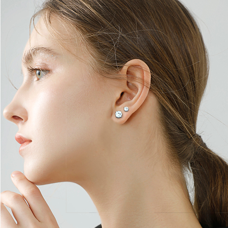 不锈钢饰品锆石耳钉四爪包钻钛钢真空电镀18K不掉色耳骨钉批发详情23